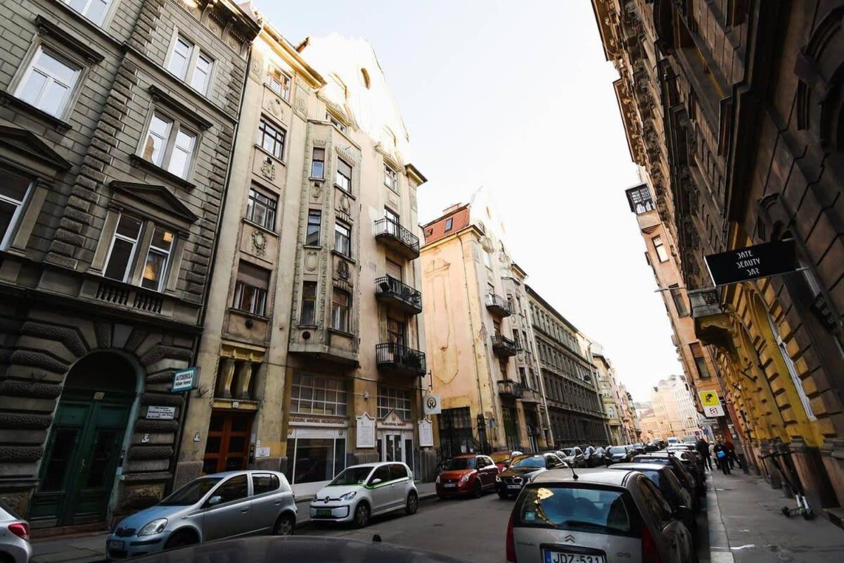 Very Central Very Spacious New Home Budapest Exterior photo