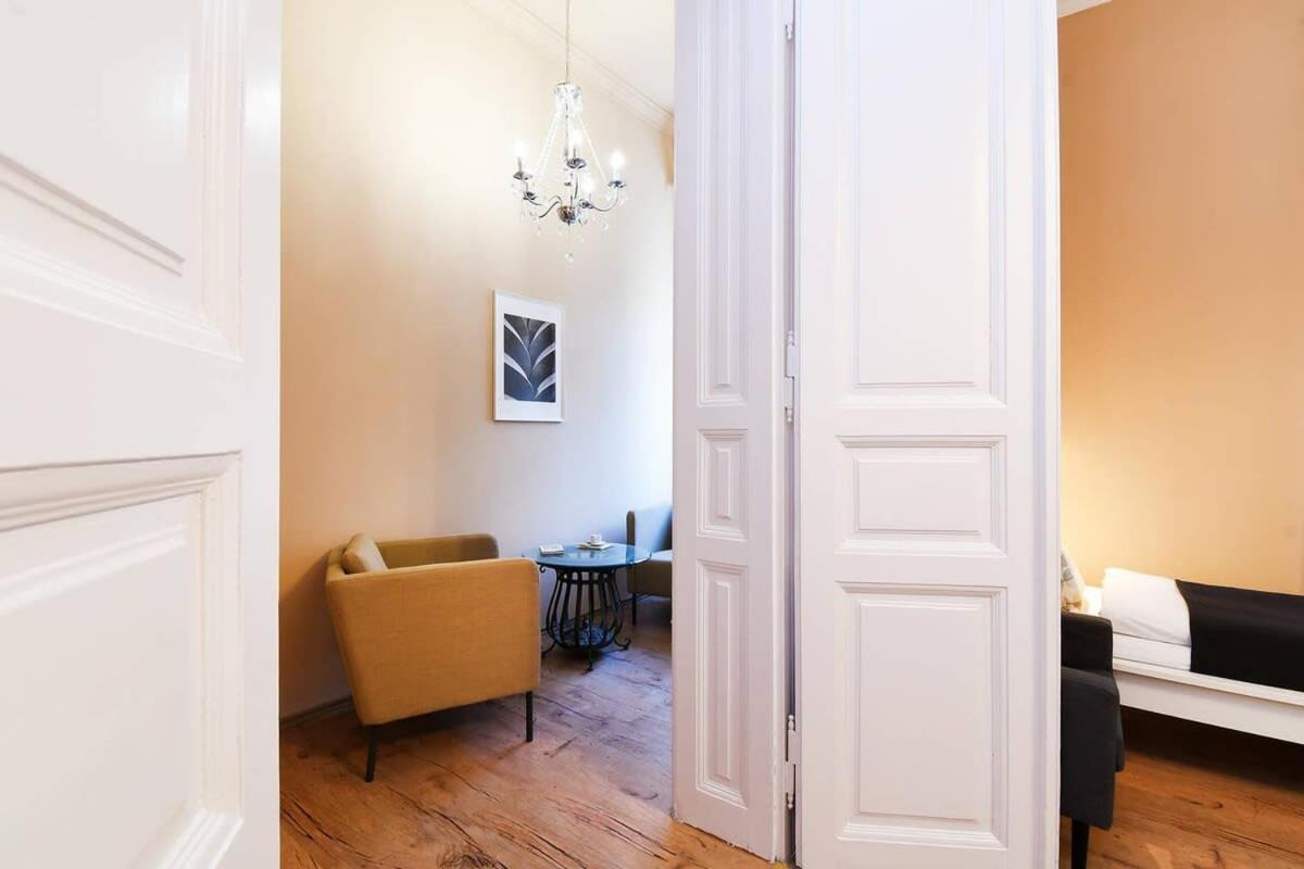 Very Central Very Spacious New Home Budapest Exterior photo