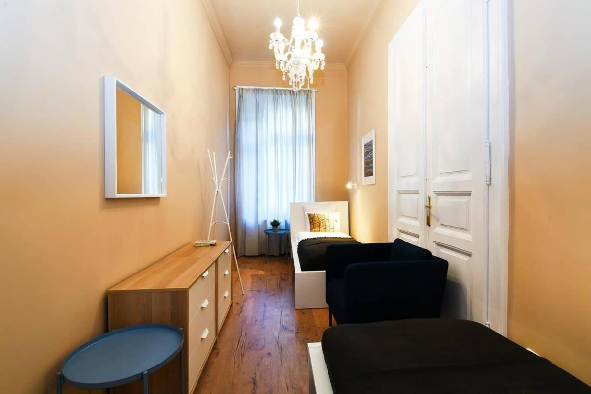 Very Central Very Spacious New Home Budapest Exterior photo